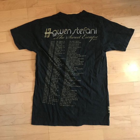 Gwen Stefani Sweet Escape Tour 2007 T-Shirt - Picture 4 of 4